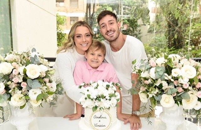 ネイマール元彼女結婚